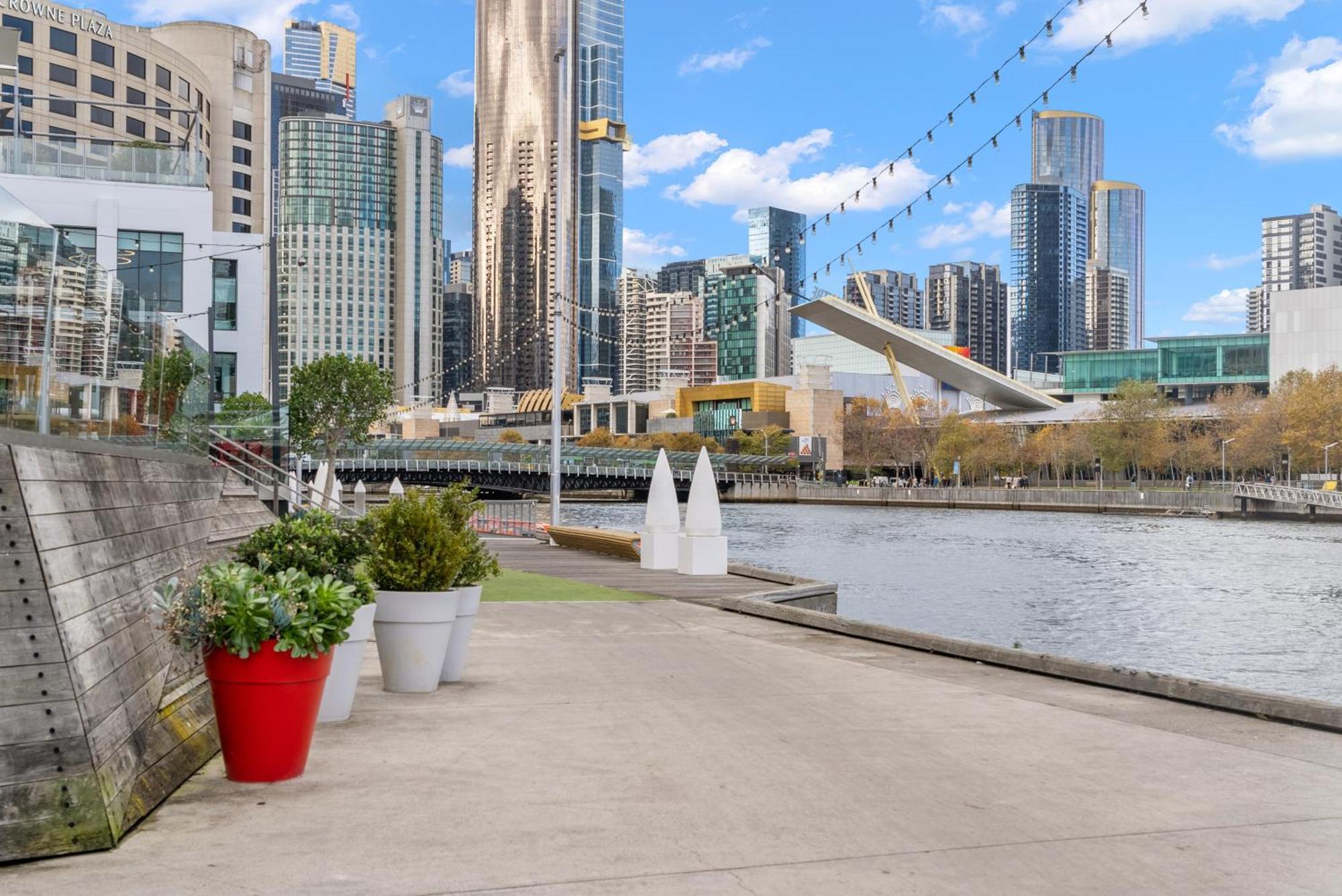 Resort Style Living Yarra Wharf Melburne Exterior foto